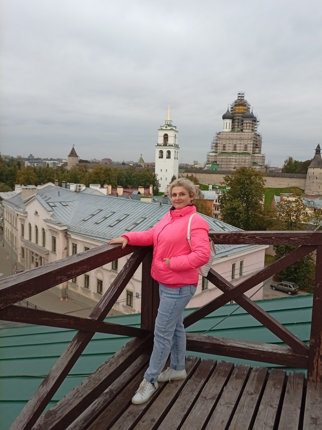 Спасибо Виктории за интересную прогулку по очень живописным местам, за её тонкий юмор и трогательные истории. Очень понравилось!