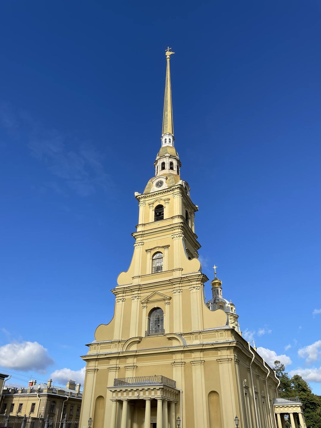 В самом сердце Петербурга: Петропавловская крепость и её загадки (Виолетта)