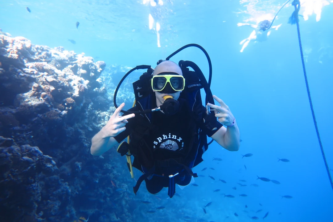 Это было круто. Исполнено профессилнально, общались вежливо и дружелюно. Привезли, увезли, объянили суть мероприятия, правила безопасности