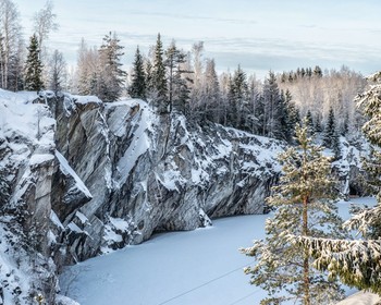«Рускеала» на снегоходах