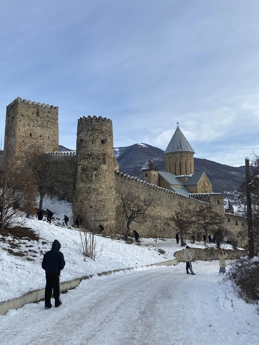 Групповая поездка из Тбилиси - в Казбеги и Гудаури (Екатерина)
