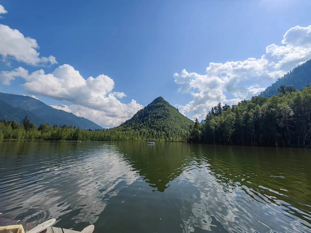 Это была наша вторая экскурсия с Еленой (первый раз ездили в Аршан). Я так рада, что