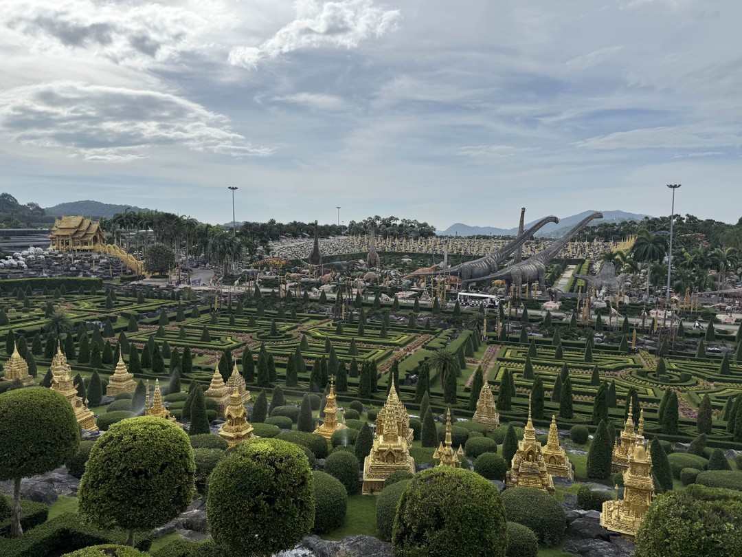 Хорошая организация поездки! Отдельное спасибо гиду Дмитрию! Очень интересно и не усыпляюще(как часто бывает) рассказывает! Экскурсия