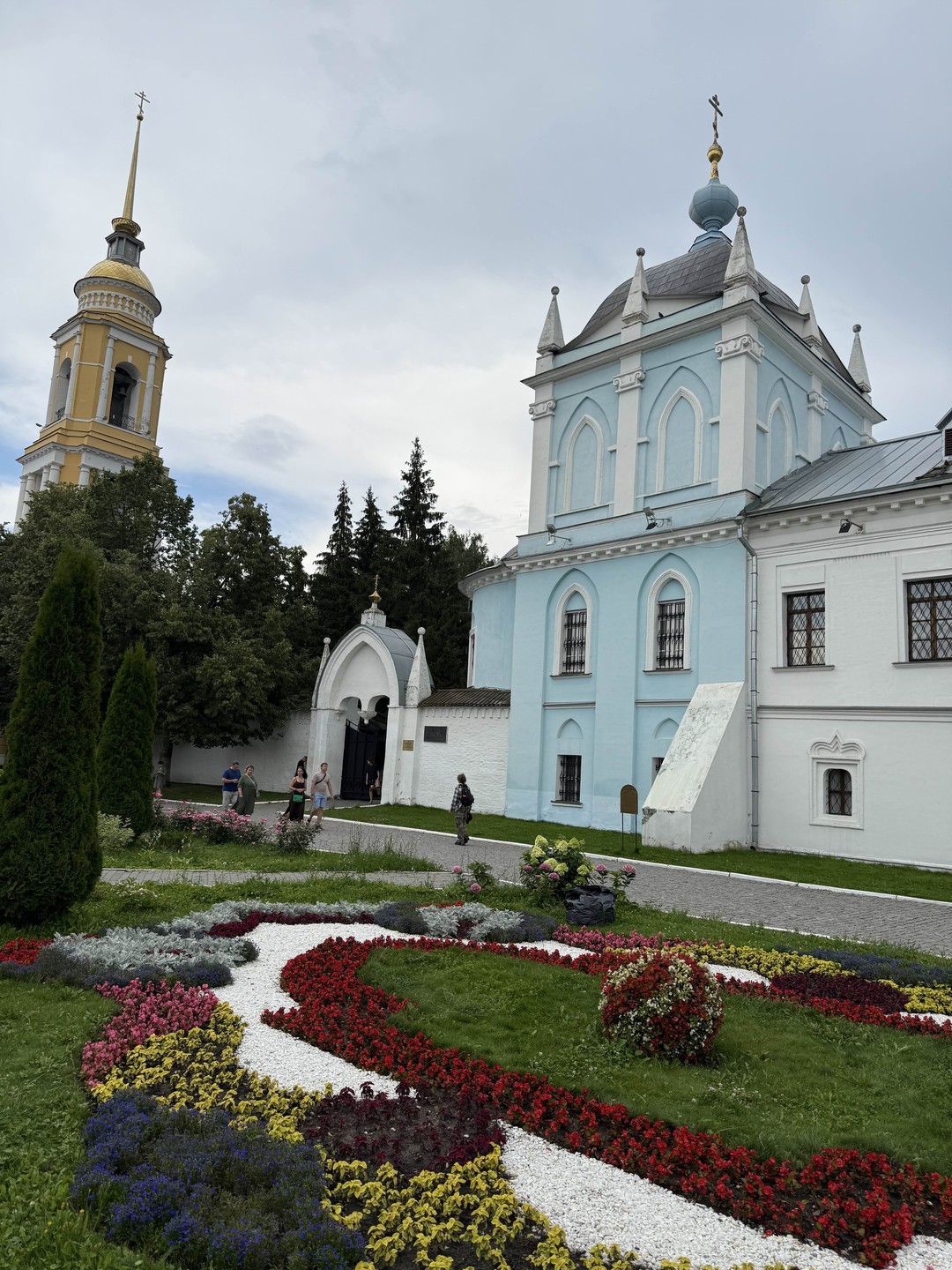 Очень понравилась прогулка с нашим экскурсоводом Ириной