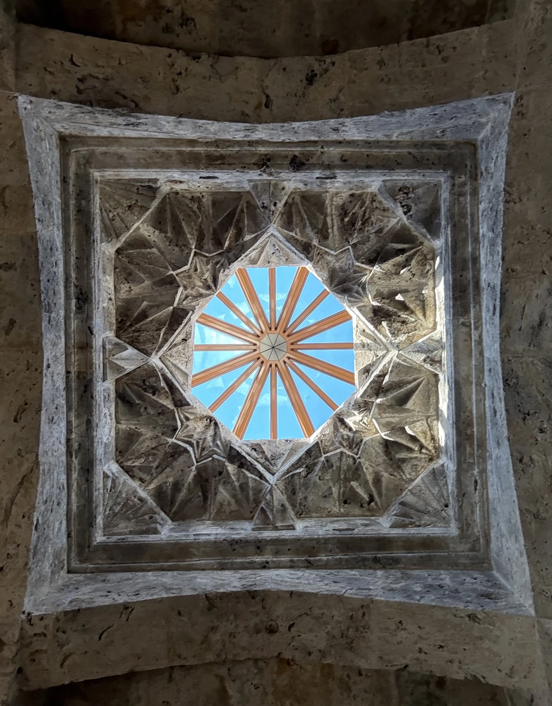 Гарни, Гегард и Симфония камней - Армения от язычества до христианства (Вероника)