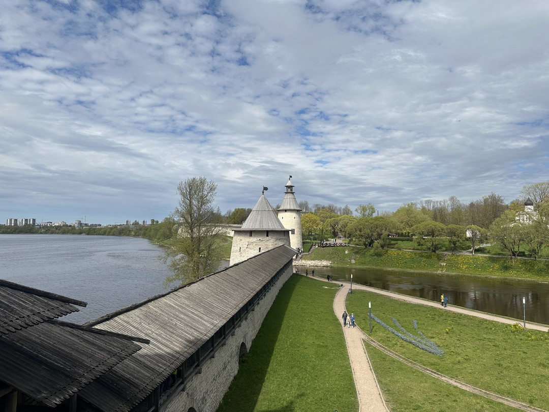 Псковский кремль и ближнее Запсковье (Марина)