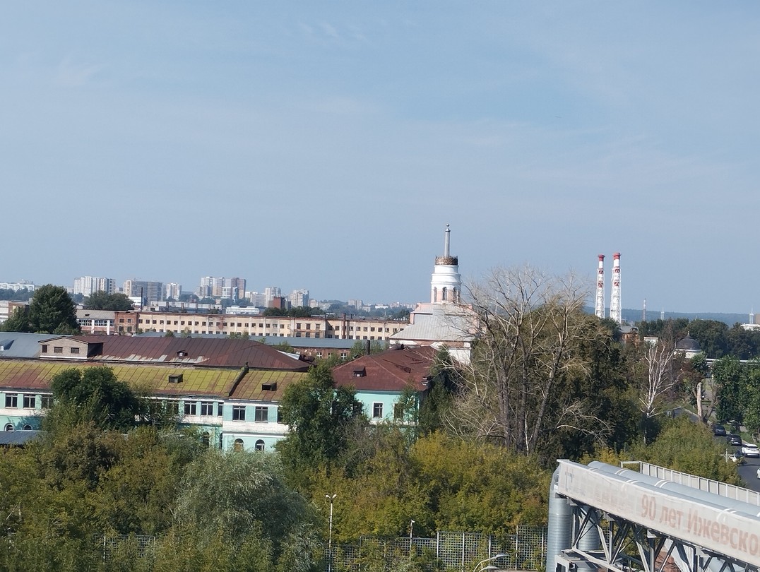Мы посетили увлекательную экскурсию и впечатления остались самые положительные! Сергей — настоящий профессионал своего дела, обладающий