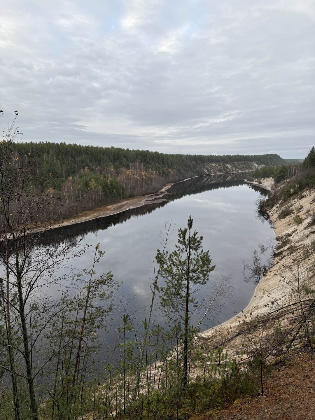 Нам с дочкой (13 лет) очень понравилась экскурсия! Вадим очень приятный человек, отличный рассказчик (знает и