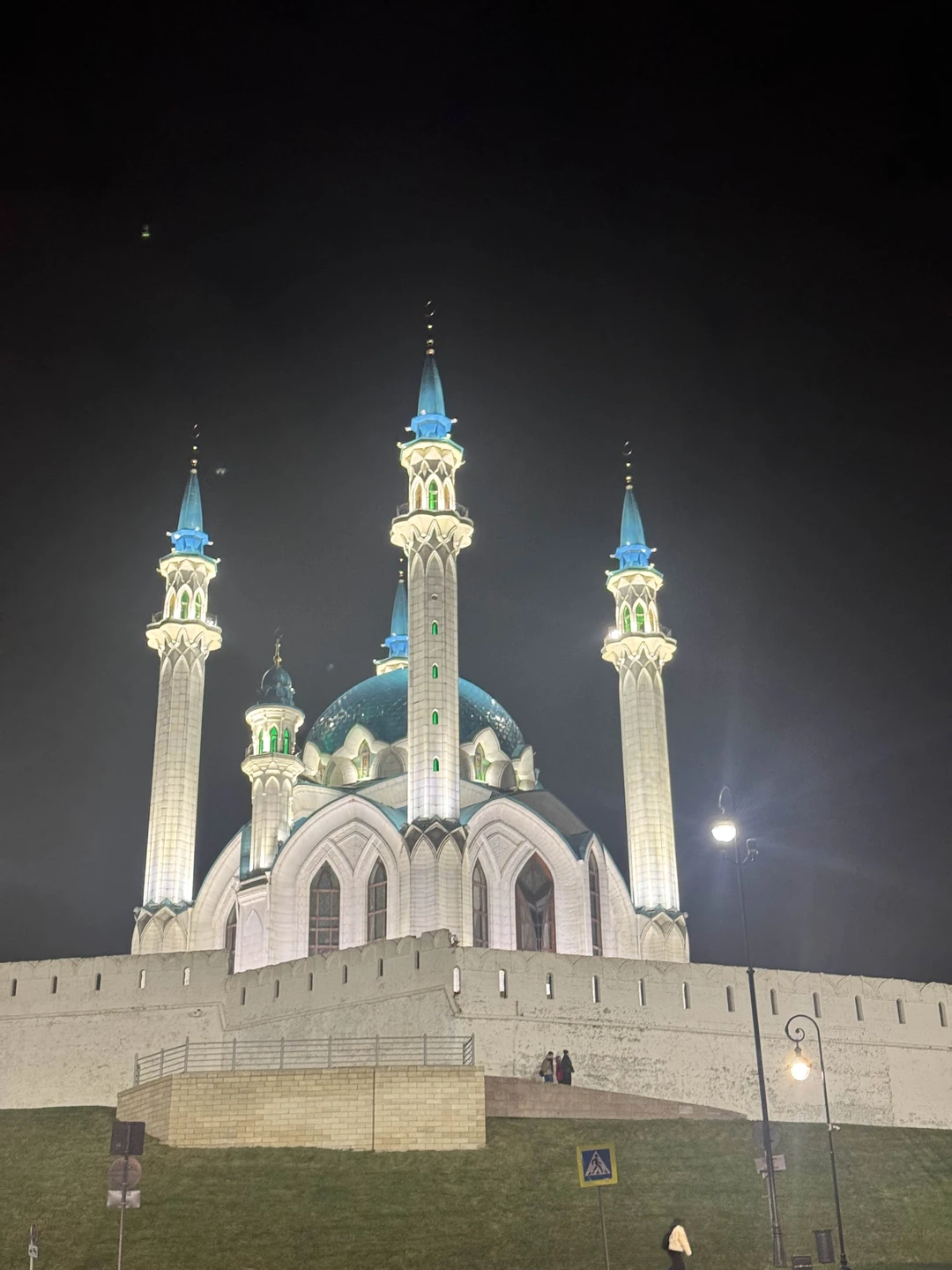 Прогулка по вечерней Казани, то что нужно для первого экспресс-знакомства с городом. А в компании с