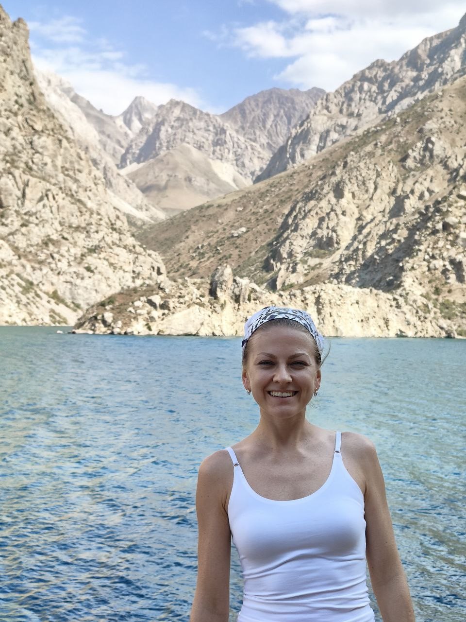 Мы ездили на данную экскурсию с супругом и остались более чем довольны. Нашим гидом был Шах