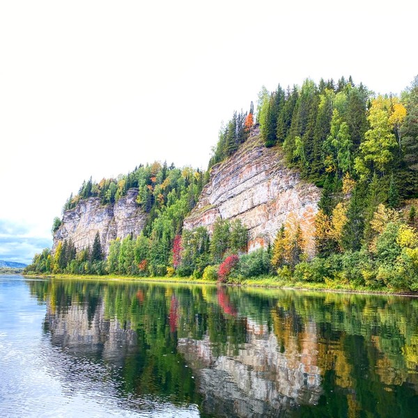 Каменные богатыри Полюд и Ветлан