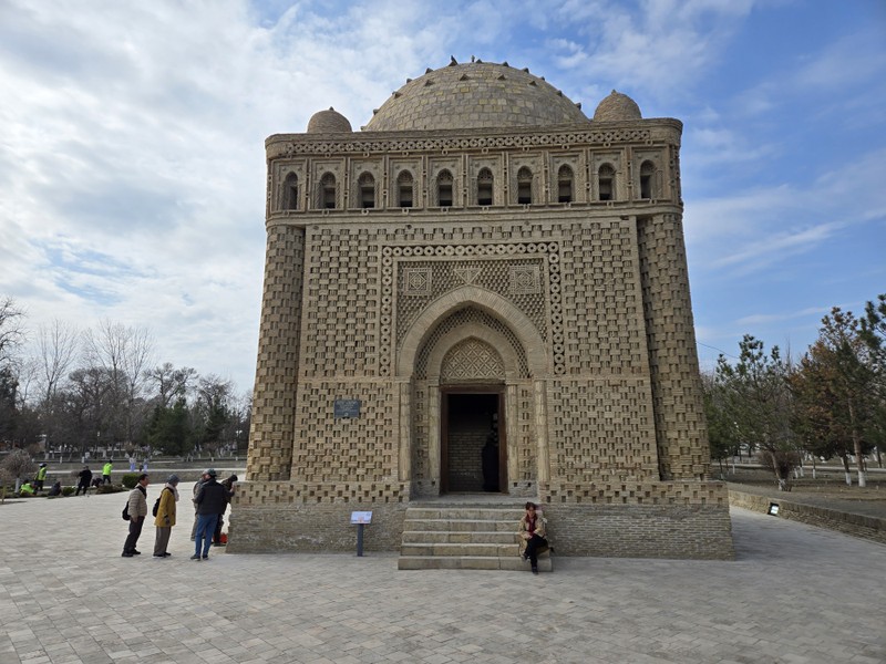 Древняя и вечно молодая Бухара (Максим)