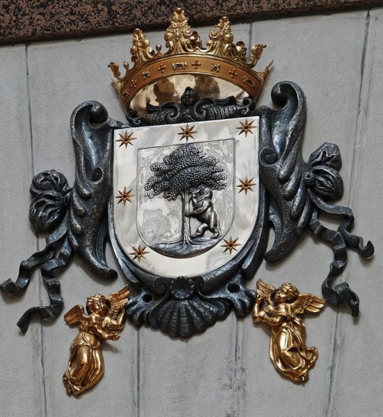 Мы с супругой были на экскурсии и остались в восторге от Мадрида и нашего милого гида