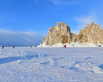 Ледяные гроты, скала Шаманка, мыс Хобой и остров Огой