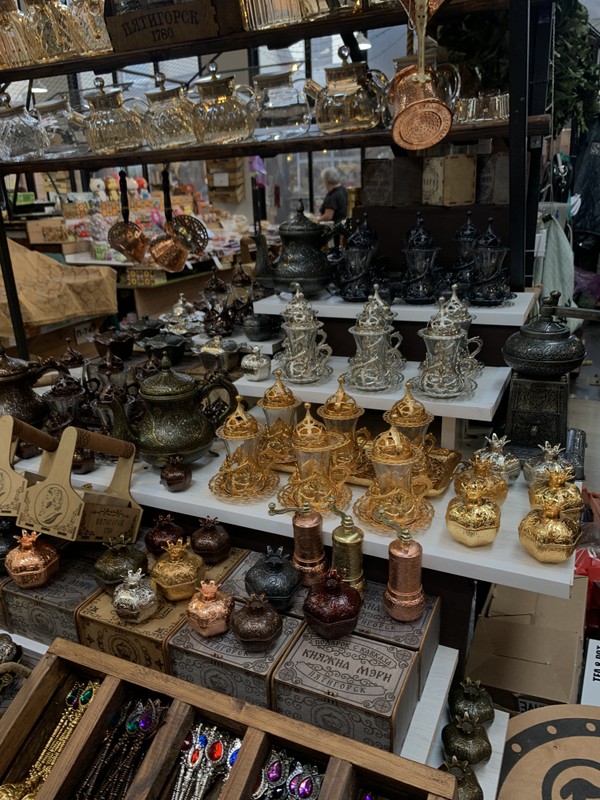 Виды Дары Кавказа: экскурсия по Верхнему рынку