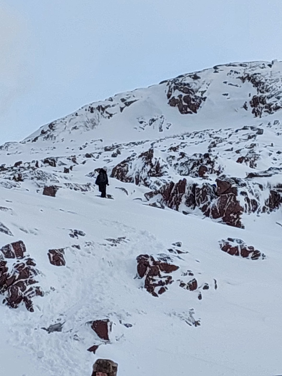 Огромное спасибо за прекрасный отдых. Отдыхали компанией 9 человек. Отлично провели время! Несмотря на сильный снегопад