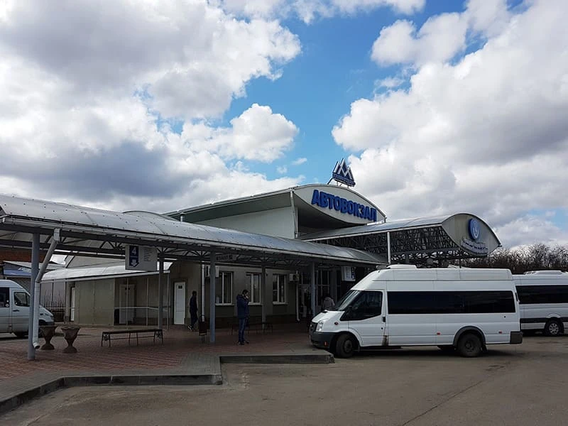 На автобусе