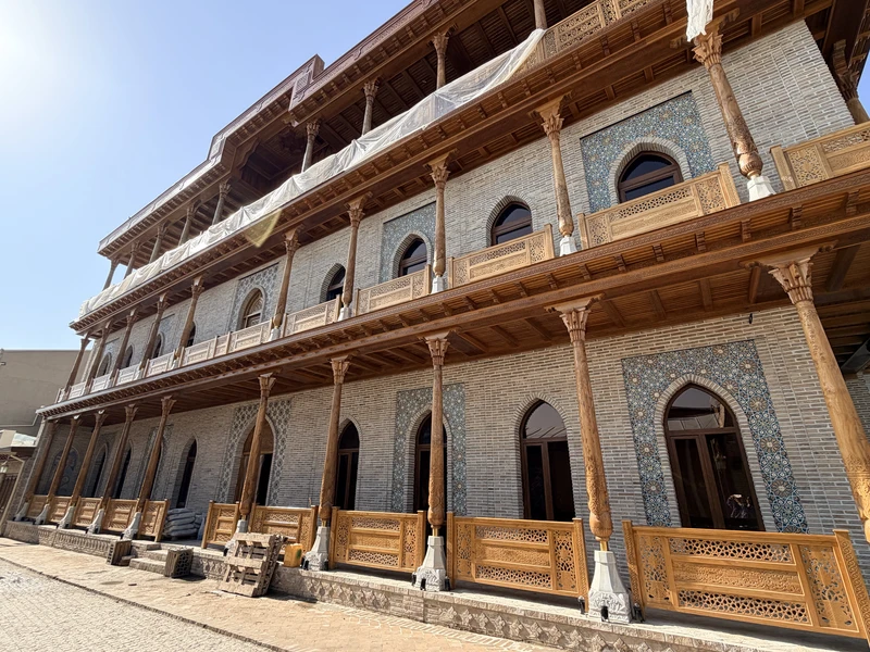 Нам очень понравилась экскурсия, которую провел для нас гид Аббос! учел все наши предпочтения, дал ценные