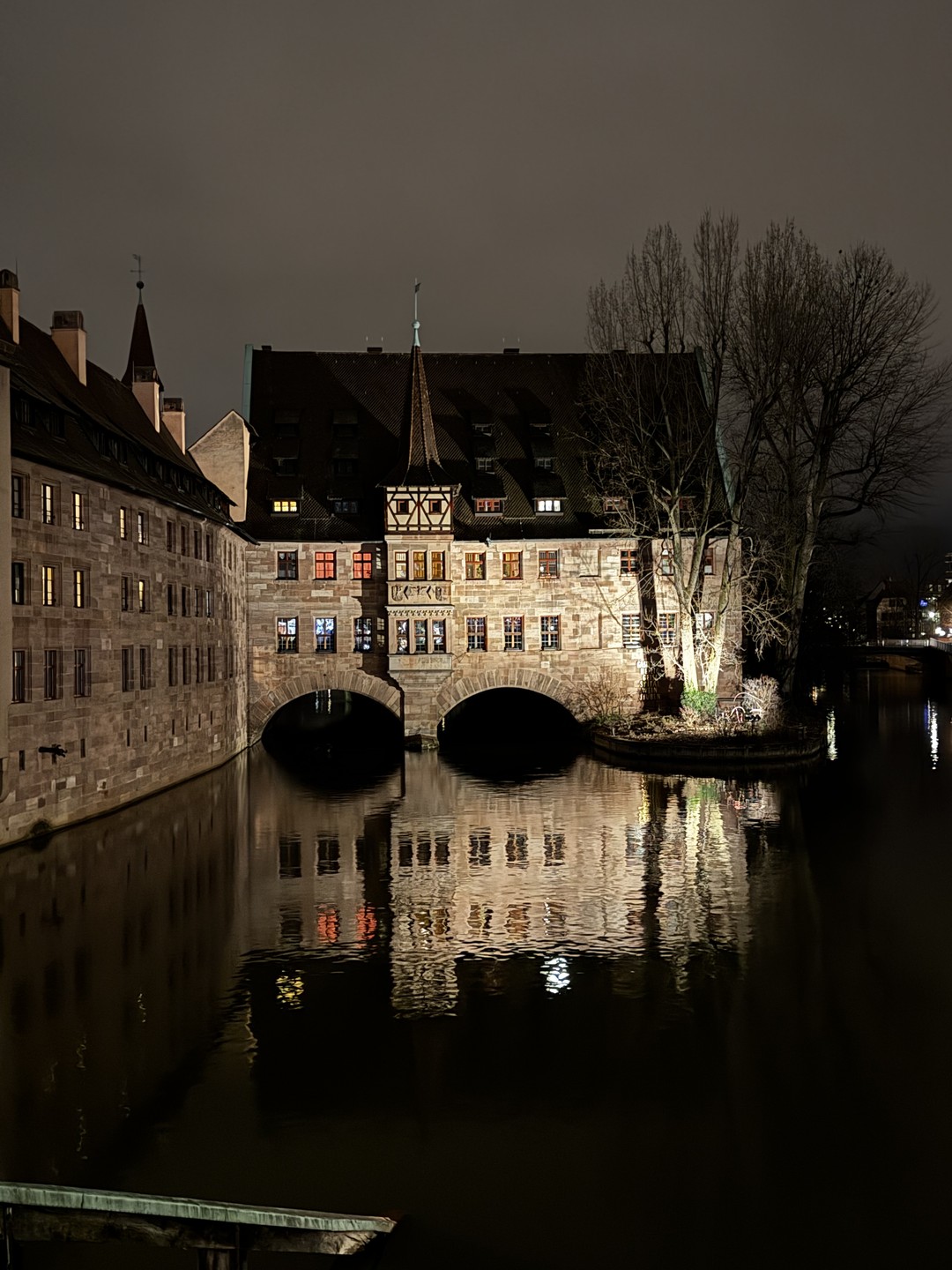 Экскурсия с Борисом очень понравилась, много информации, легко воспринимается, продуманный маршрут, который дает возможность познакомиться и