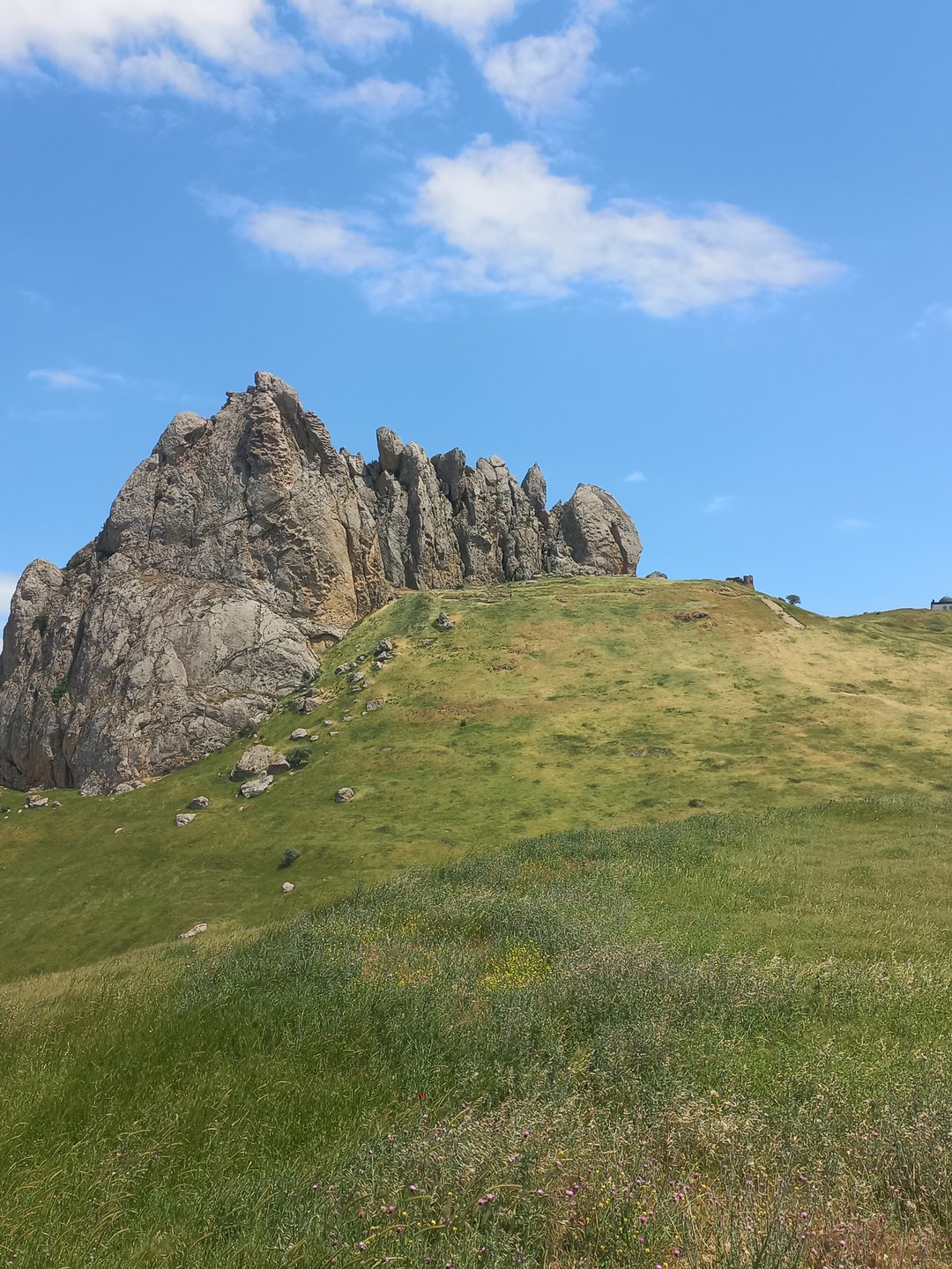 Замечательная экскурсия, места сказочные, природа завораживает. Очень приятный экскурсовод Вахид, внимательный, прислушивается к пожеланиям гостей, отвечает