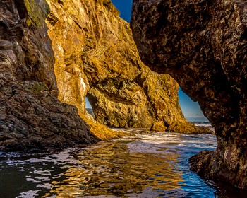 Перелёт на Итуруп, релакс в термах и отдых на пляже