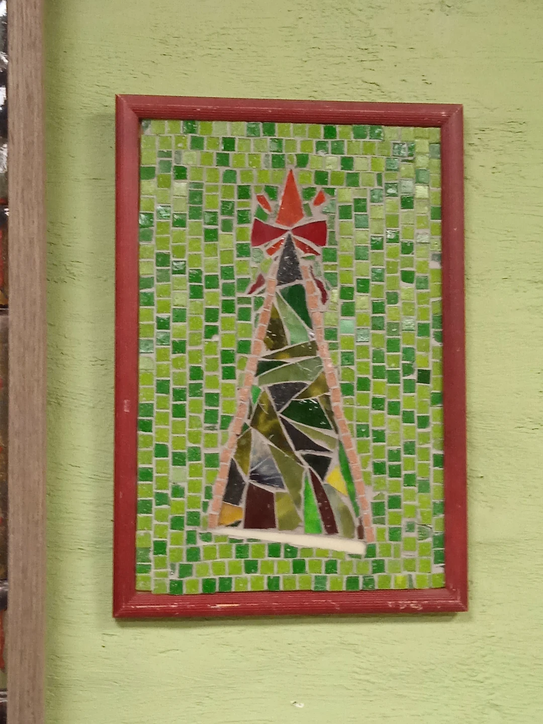 Мастер-класс очень понравился. Сначала провели по мастерской, там были мастер-классы по другим техникам (мозаика, жидкий фарфор)