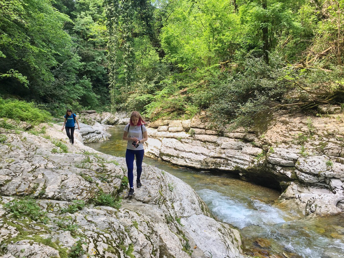 Треккинг-экскурсия по 3 каньонам Сочи (11/12)