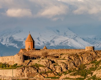 Монастыри Эчмиадзин и Хор Вирап