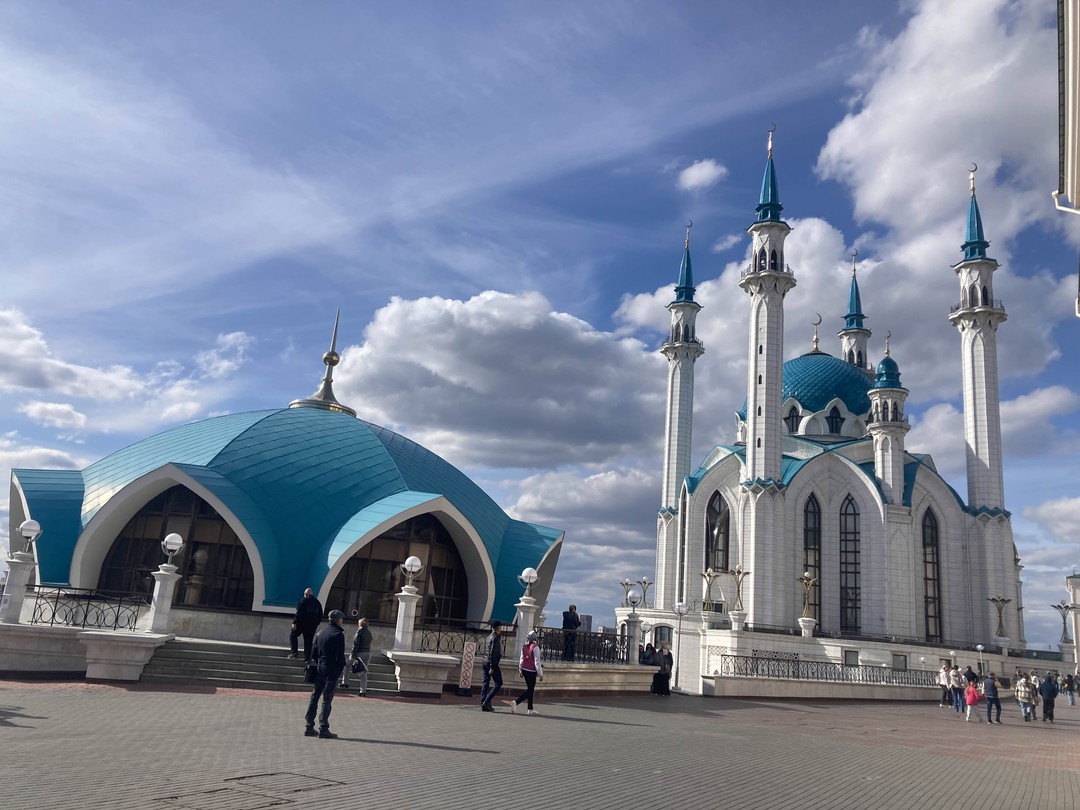 Казань: на автобусе по городу и пешком по кремлю (Наталья)