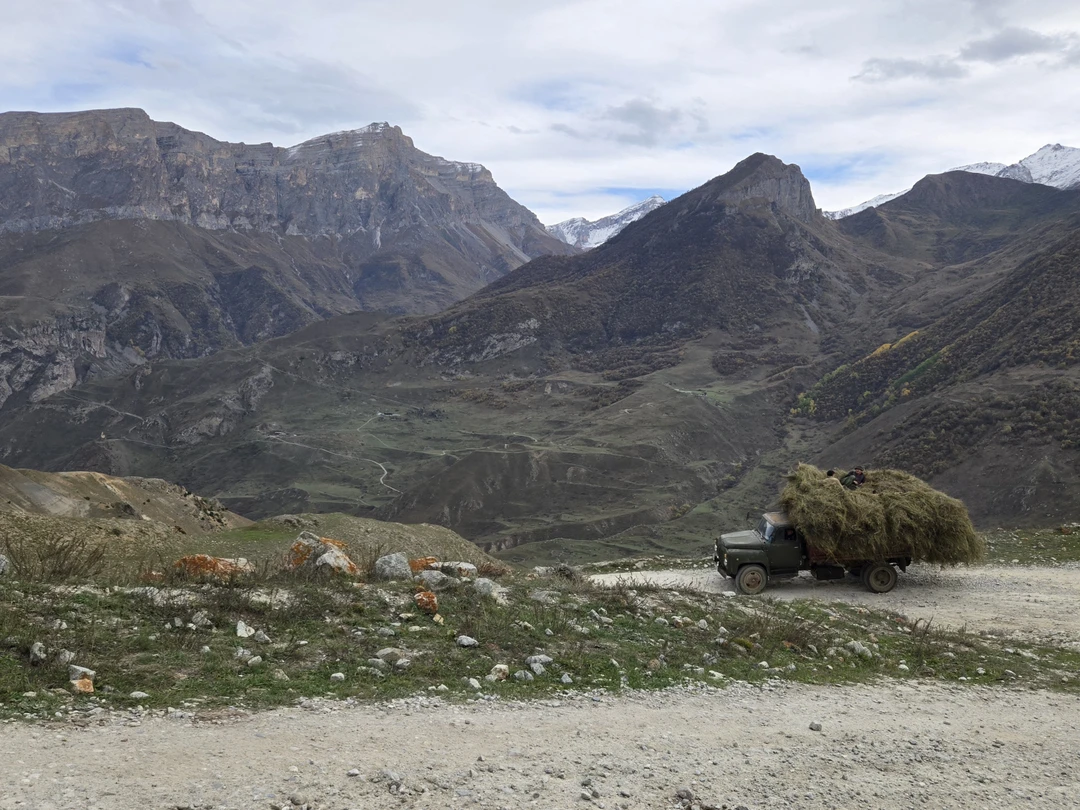 Прекрасная экскурсия, неописуемая красота, прекрасный гид, спасибо огромное Азамату за просто шедевральный день! И спасибо за
