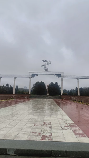 Были в Ташкенте 05 марта. гид Шерзод заботливо встретил нас на вокзале. Экскурсия понравилась. Было много