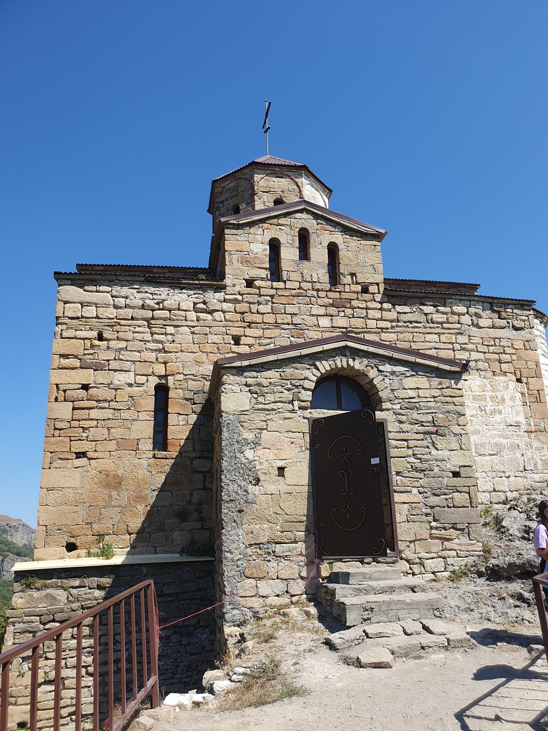 Замечательная экскурсия! Комфортный автомобиль, интересный маршрут, живописная дорога, экскурсовод Рустам-отдельные слова благодарности: спокойный, знающий, внимательный, профессиональный!