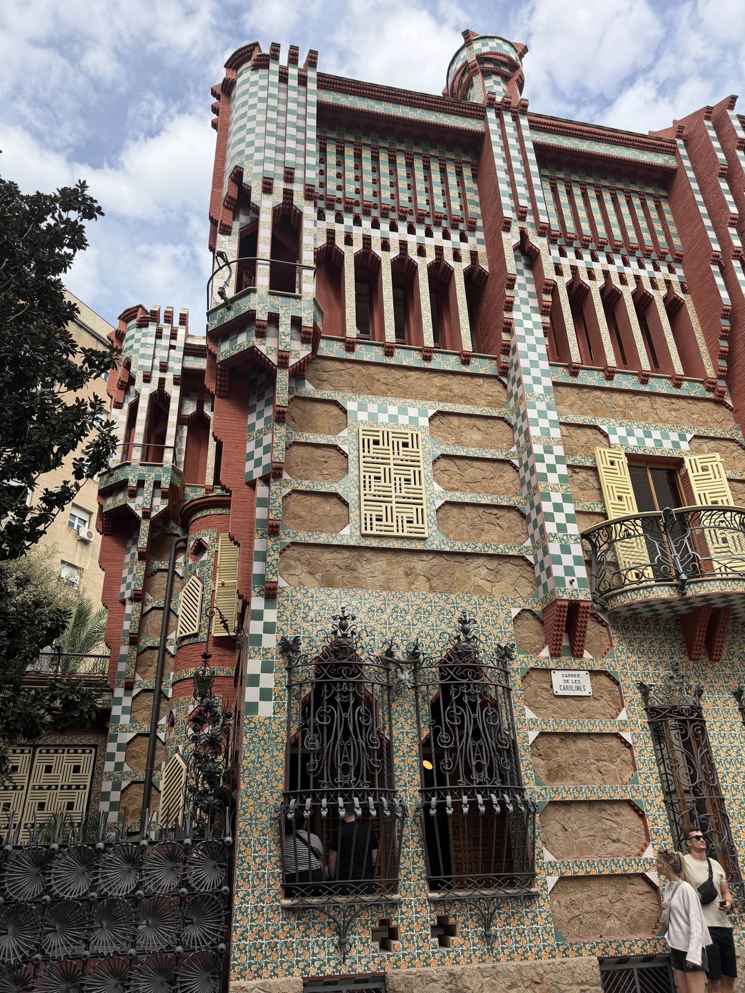 Потрясающая экскурсия, очень интересно и с юмором. Евгений прекрасный рассказчик, время пролетело незаметно!