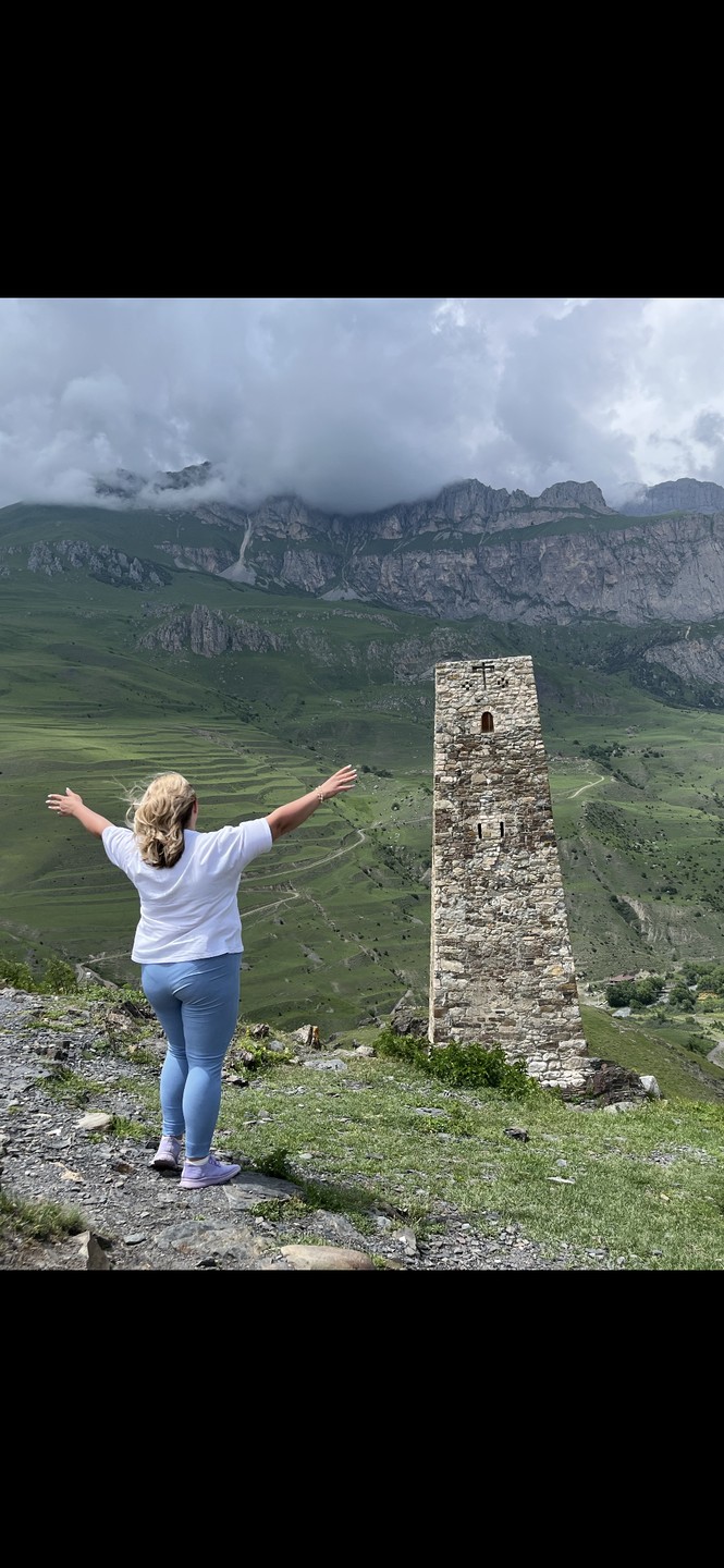 Хочу выразить огромную благодарность нашему гиду Артемию. Было очень интересно и увлекательно. Он как энциклопедия, знает