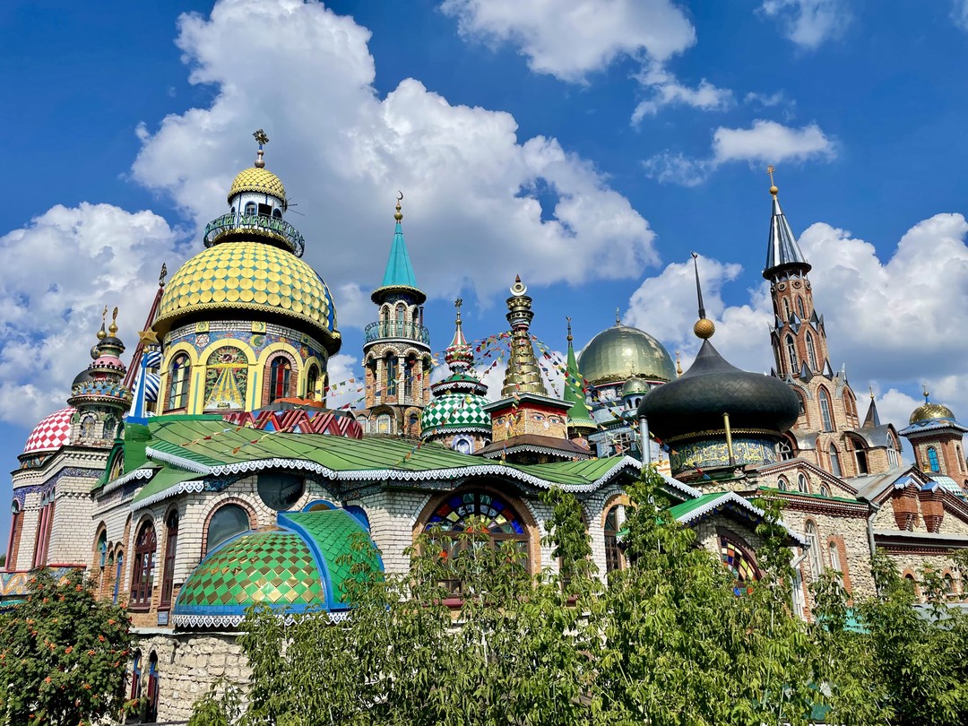 Культовые места Казани: Вселенский храм, Раифа и Свияжск (Юлиана)