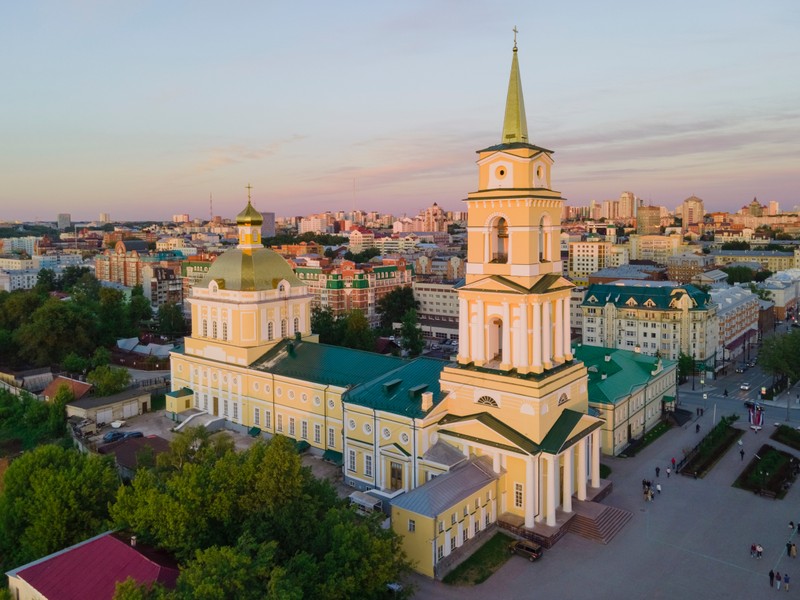 Пермь, город на Каме: металлургический лад, купеческий дух и современный арт