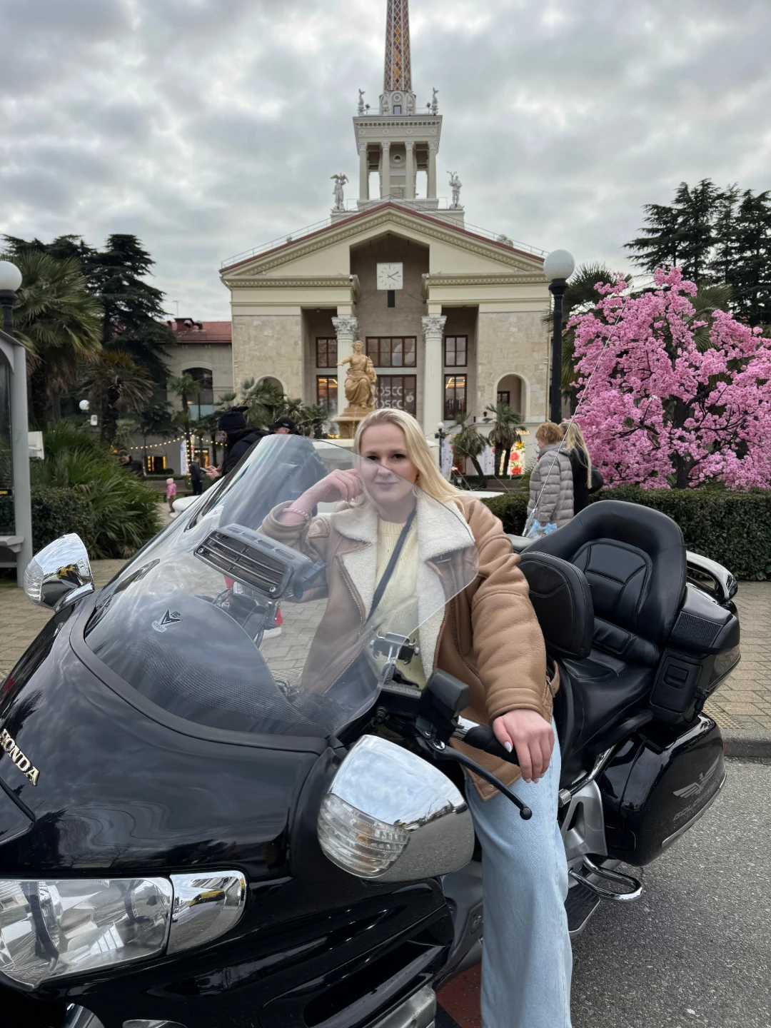 Для меня уже стало традицией, если я отдыхаю в Сочи, то в мою программу входит обязательно