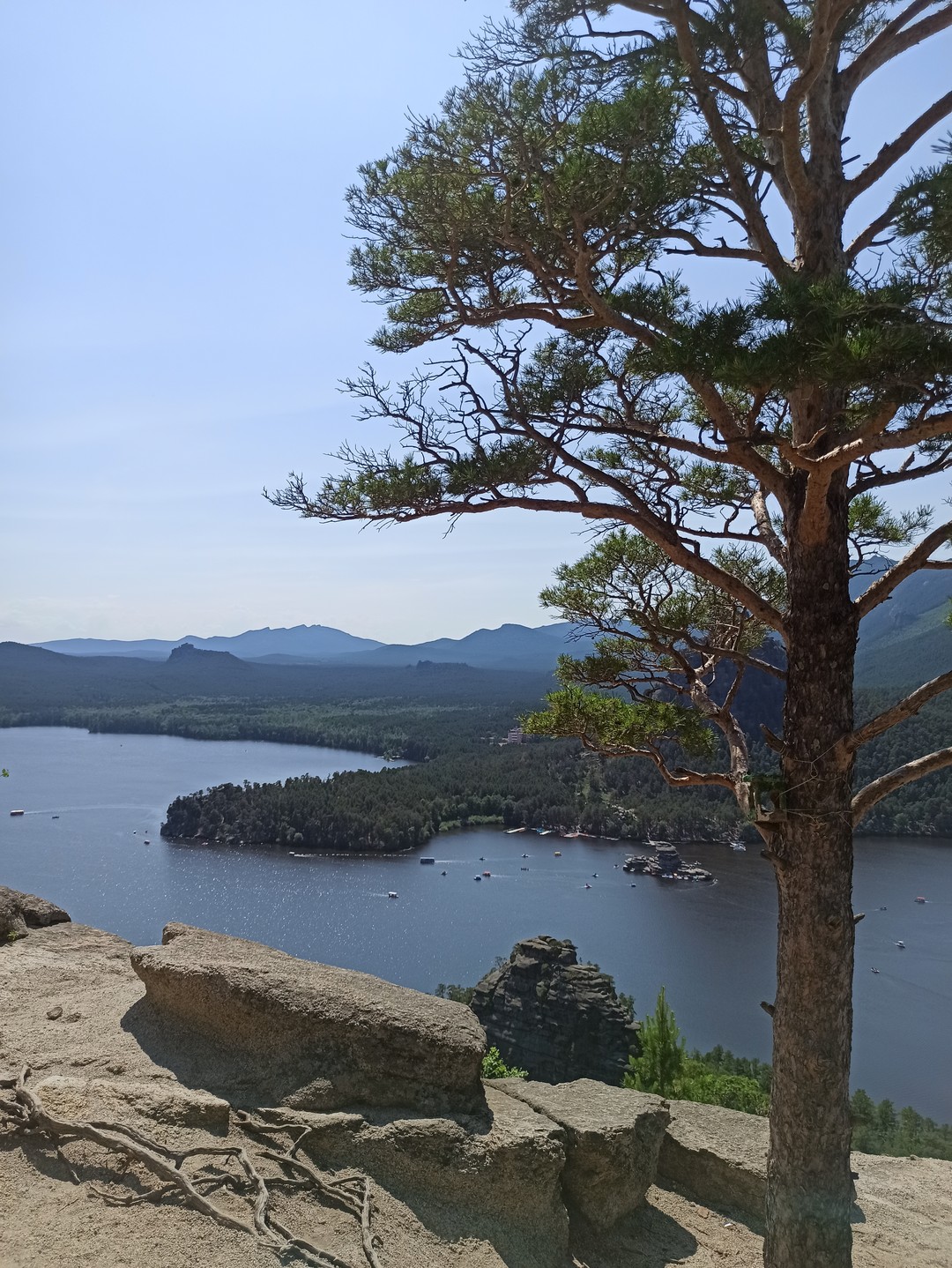 Очень красивое место, шикарная природа, классное ощущение от прогулки)