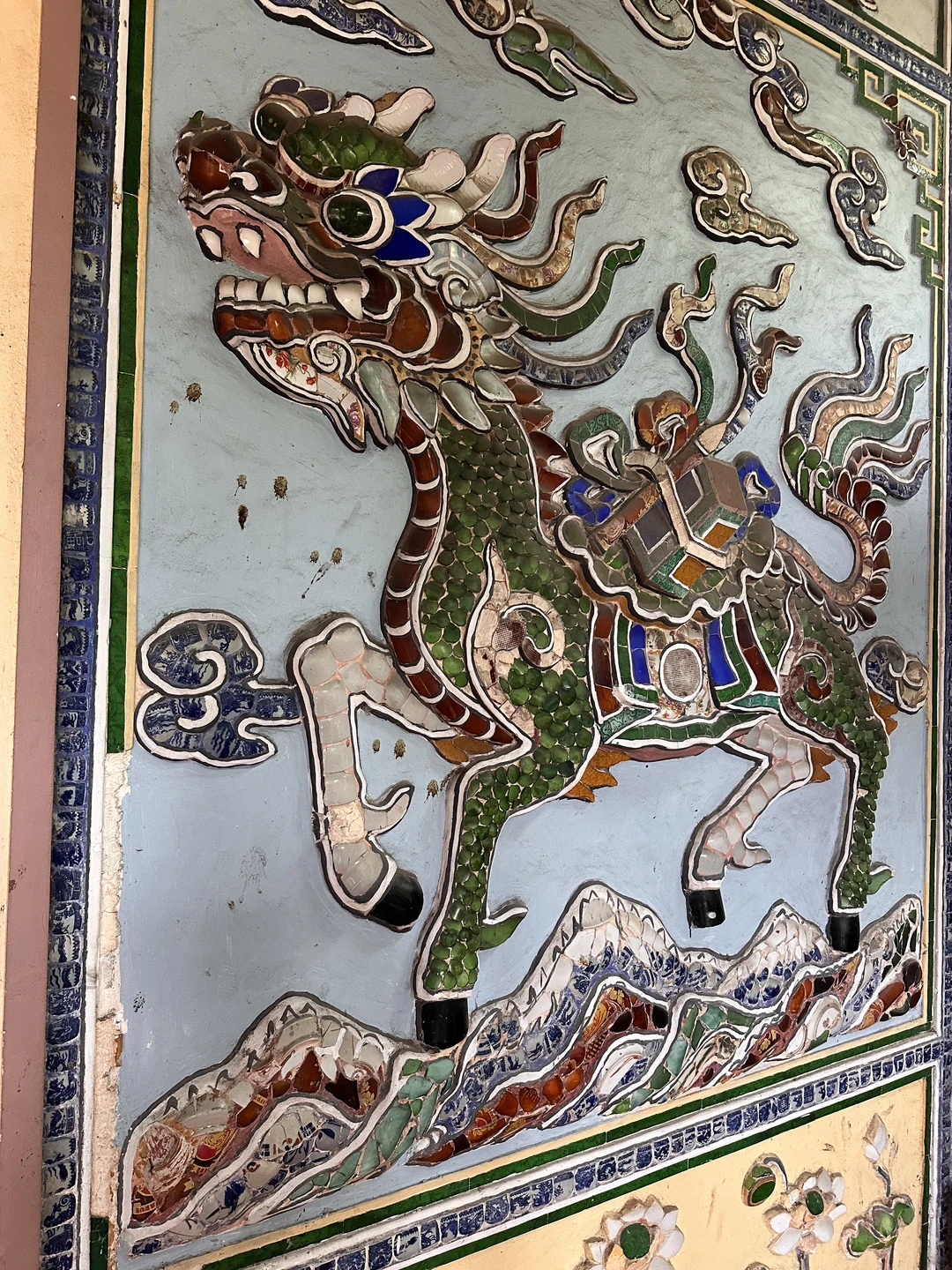 Прекрасная экскурсия с гидом Юлией. Очень позитивная, отлично знающая историю Вьетнама. Влюбленная в эту страну. Грамотно