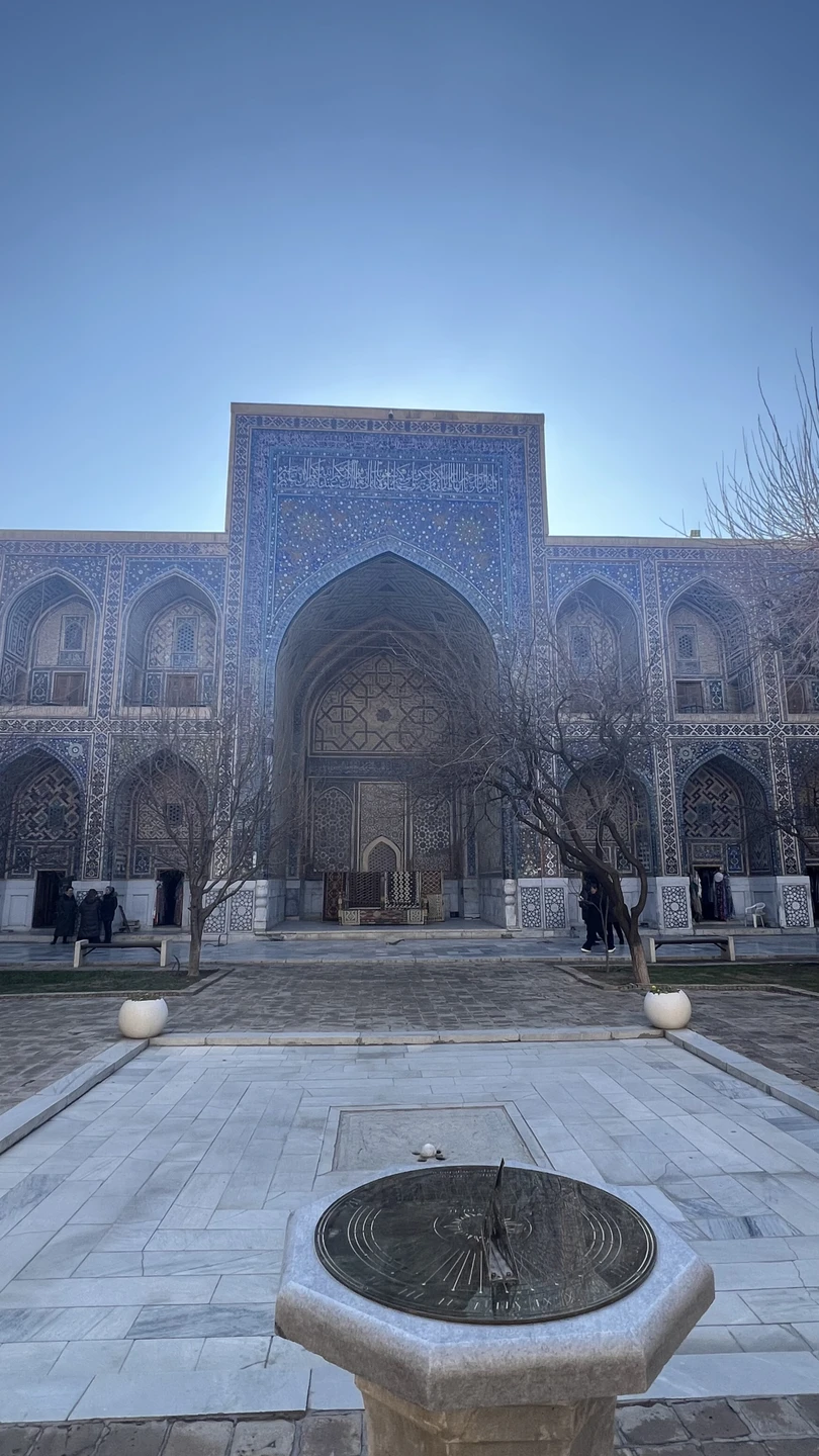 Брали тур на январские праздники. Нам понравилось-отличная организация, хорошие отели, комфортные автомобили, аккуратные водители, насыщенная программа