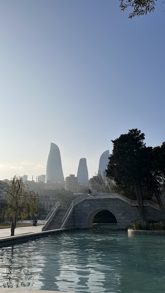 Хочу выразить огромную благодарность гиду Джавиду за прекрасную экскурсию! Он не просто показал нам «точки на