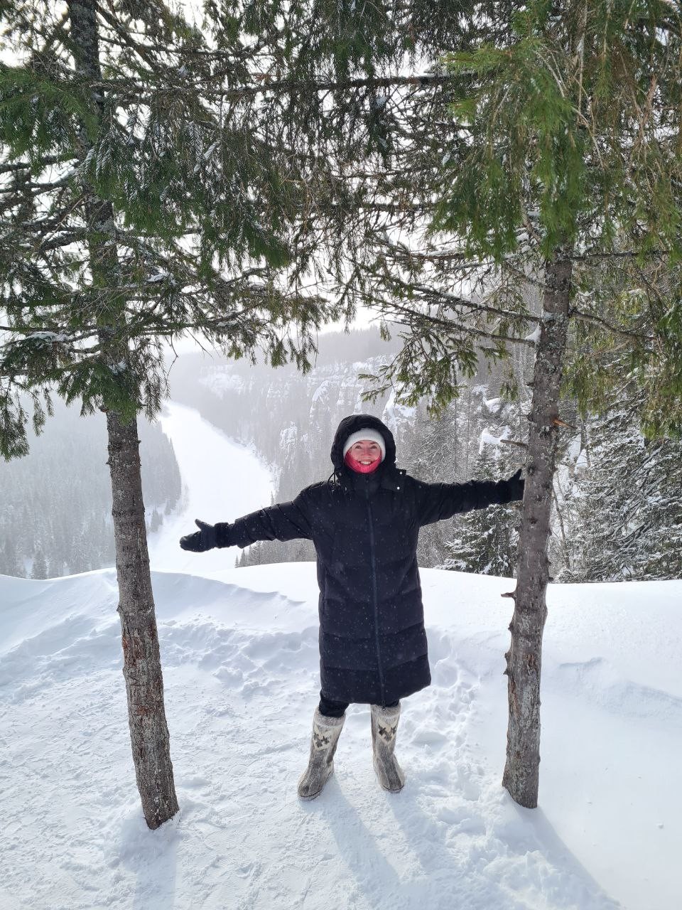 Потрясающая по своей красоте экскурсия на Усьвинские Столбы и Каменный город, я мечтала увидеть ели, сгибающиеся