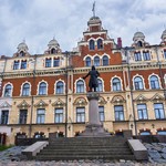 Денис - представитель команды гидов