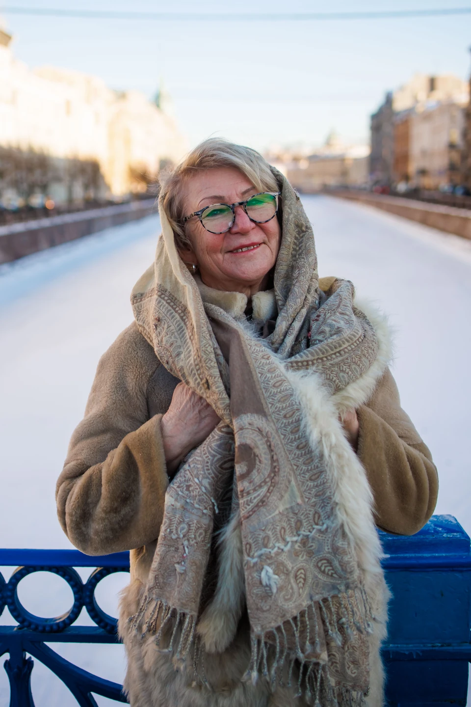 15-минутная фотосессия в лучших локациях Петербурга (Оксана)