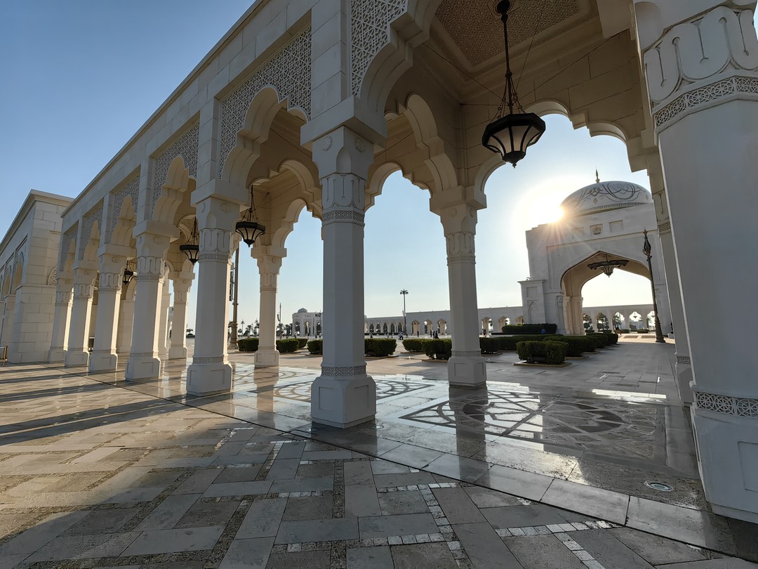 Меня устроил формат экскурсии, посмотрела всё что хотела за не очень большие деньги в маленькой группе.