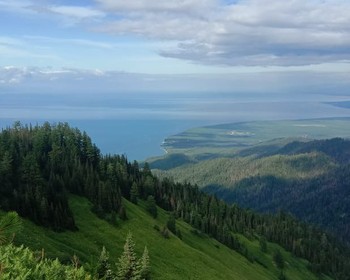 Байкальский биосферный заповедник, треккинг в горах Хамар-Дабана, обед на берегу Байкала