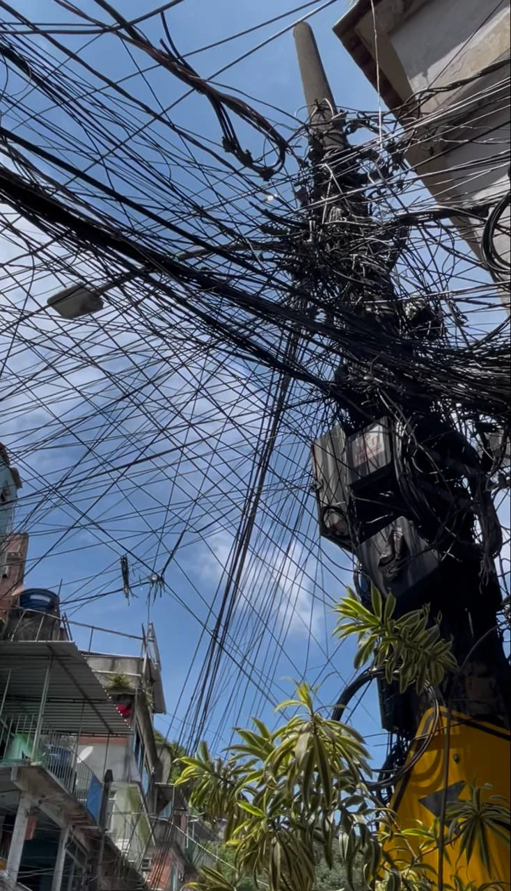 Очень рекомендую экскурсию в Росинью с Ниной. При встрече с первой минуты было такое чувство, что