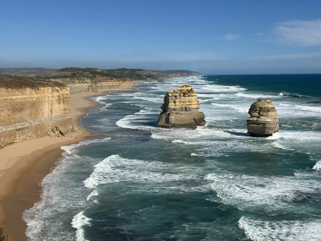 Экскурсия абсолютно достойна внимания! Очень много остановок в красивых местах, ну и конечно напоследок 12 апостолов🤩это