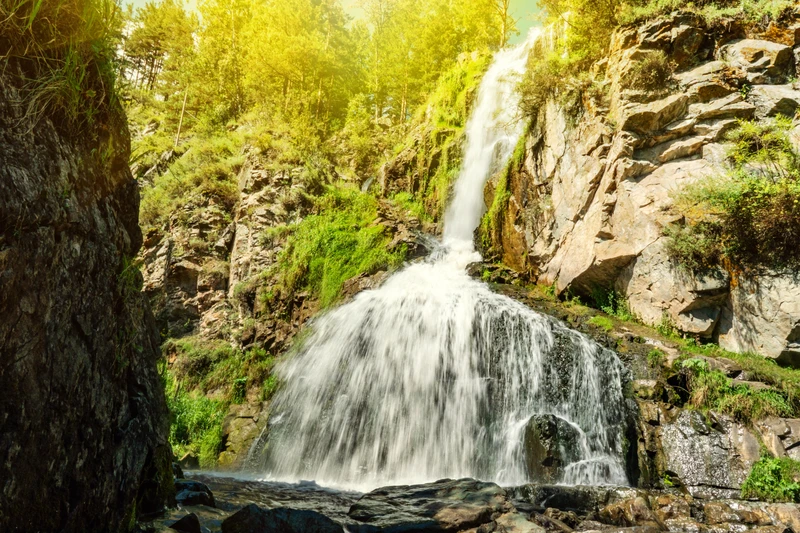 Манжерок: трансфер из аэропорта и Камышлинский водопад