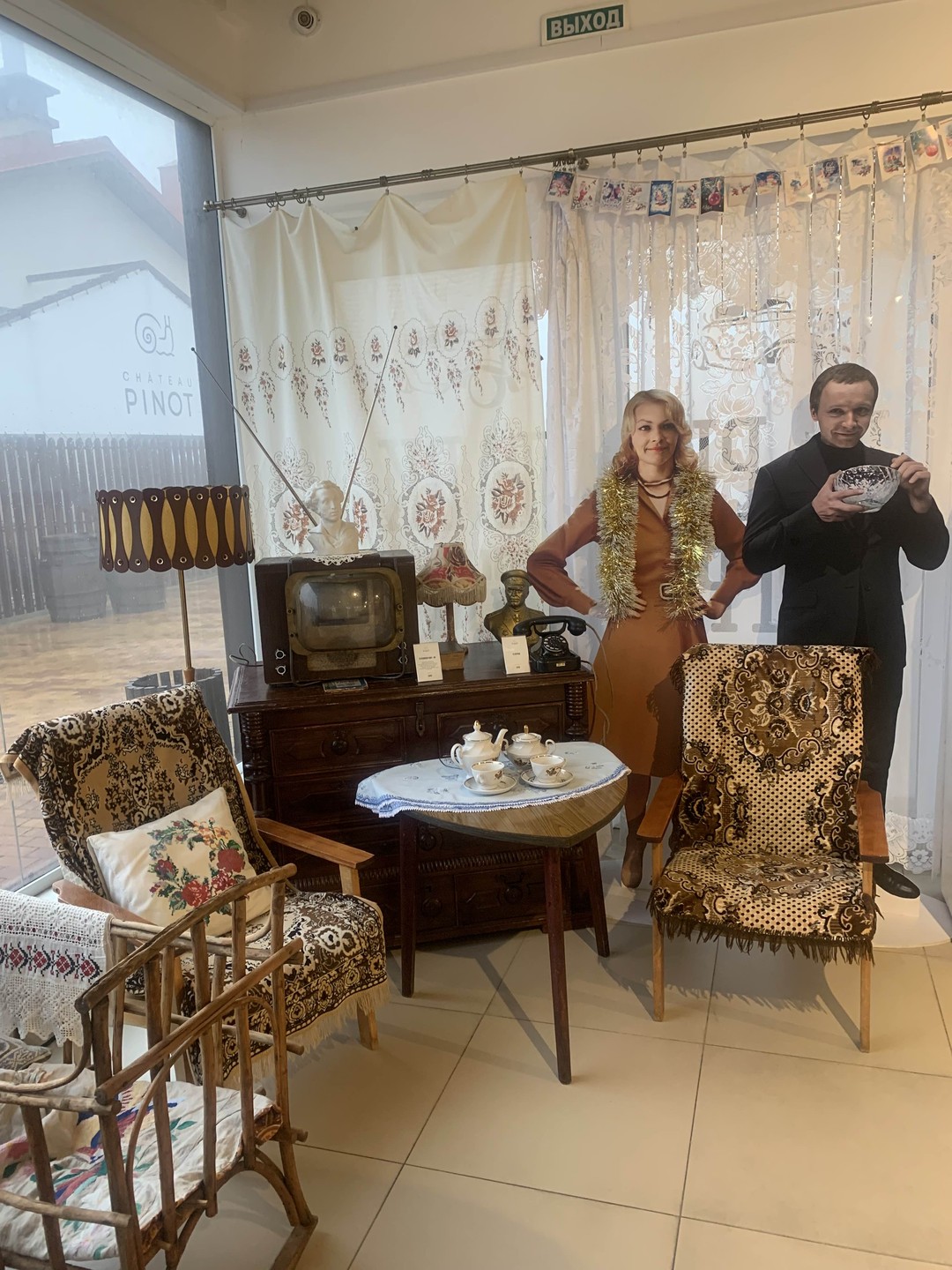 Была отвратительная погода, дождь и ветер! Гид Светлана и водитель Сергей сделали все возможное, чтобы наша